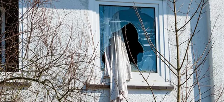 Storm Window Installation Contractors in Boca Raton, FL