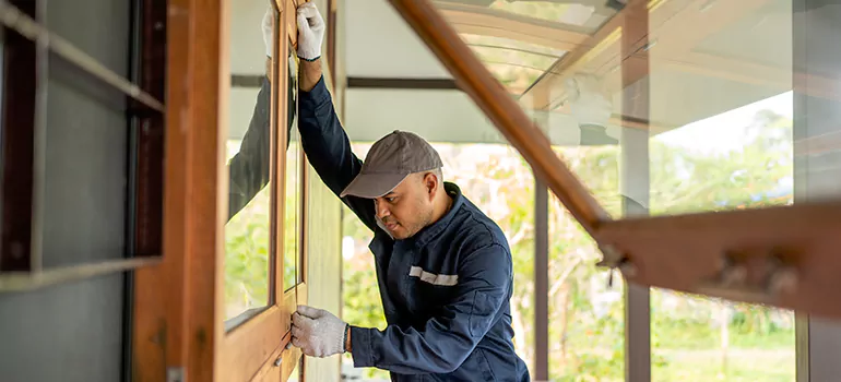 Double Hung Vinyl Window Sash Replacement in Boca Raton, FL